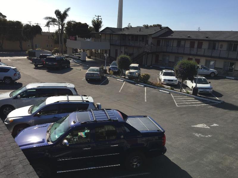 Rockview Inn And Suites image
