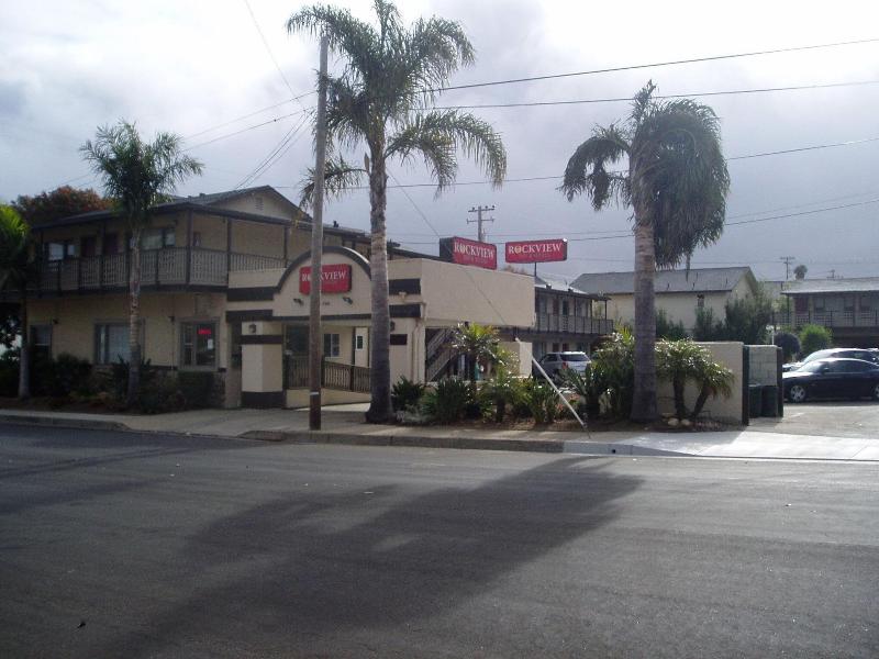 Rockview Inn And Suites image