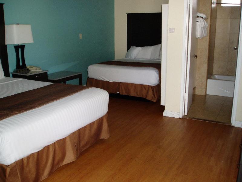 Rockview Inn And Suites image