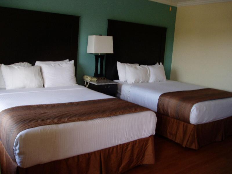 Rockview Inn And Suites image