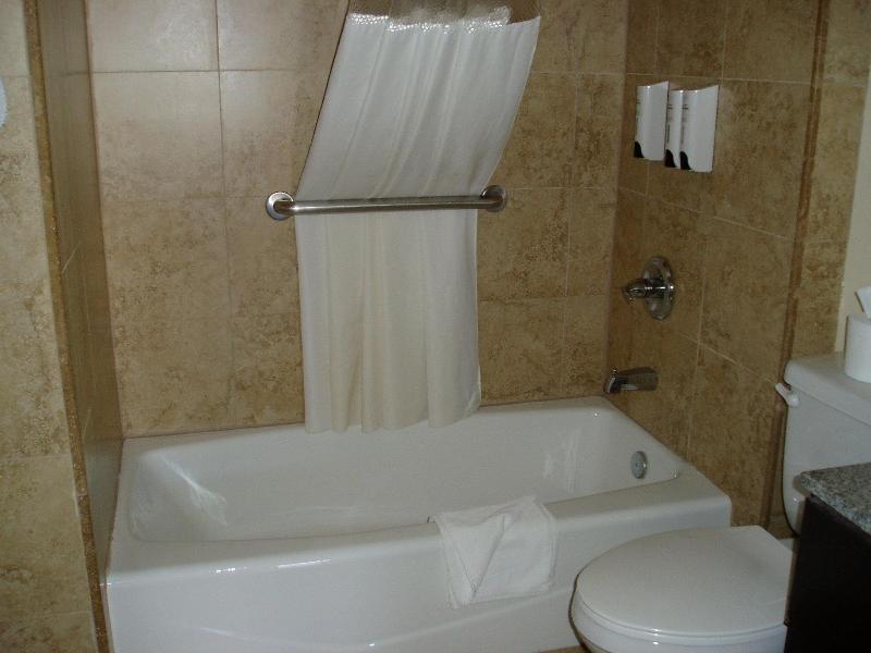 Rockview Inn And Suites image