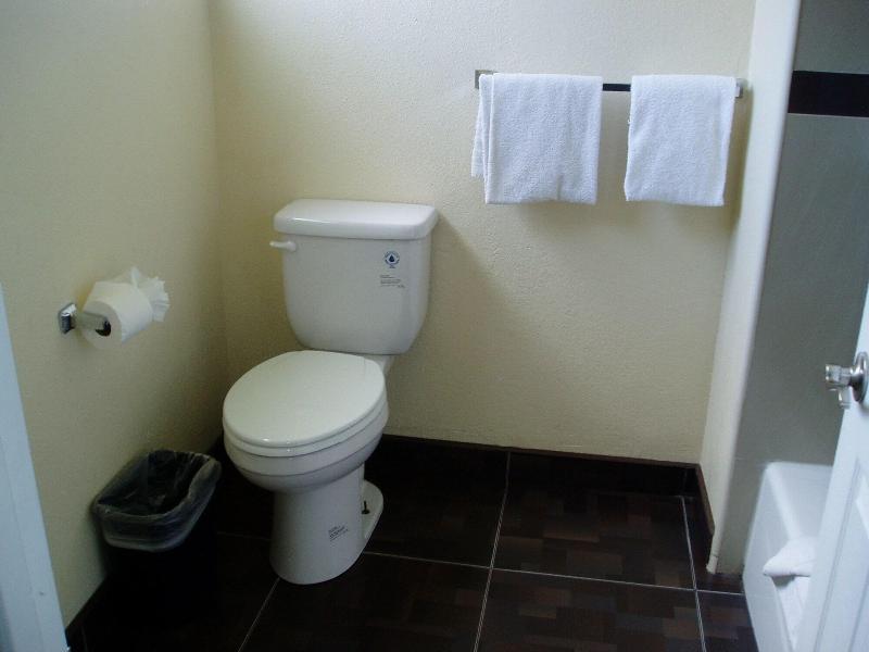 Rockview Inn And Suites image