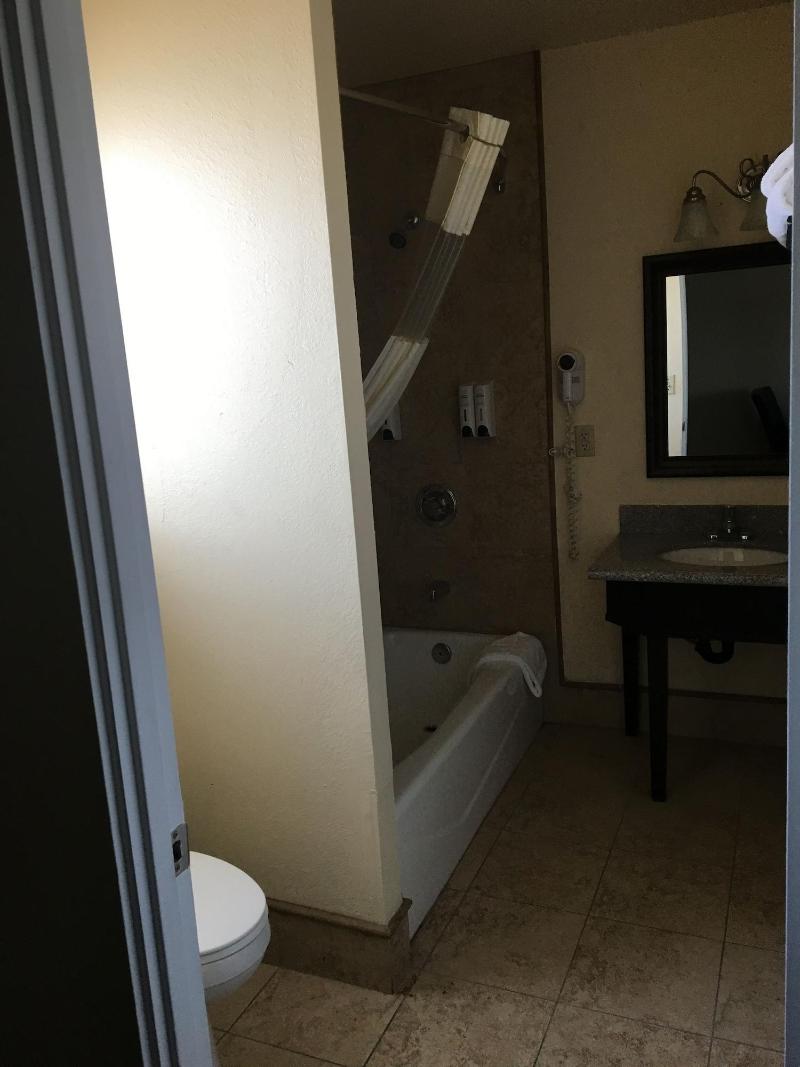 Rockview Inn And Suites image