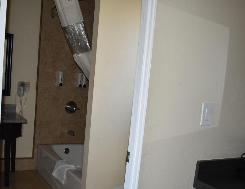 Rockview Inn And Suites image
