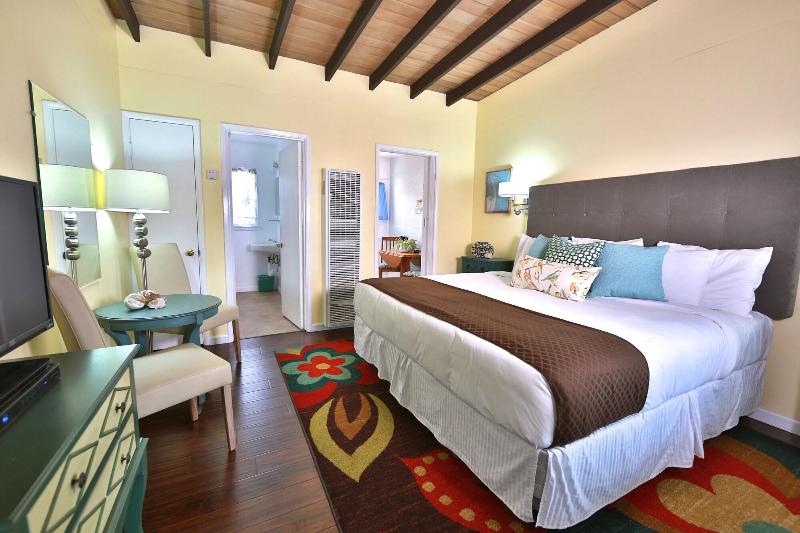Pleasant Inn image