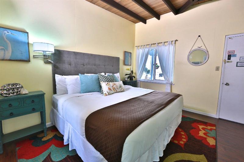 Pleasant Inn image