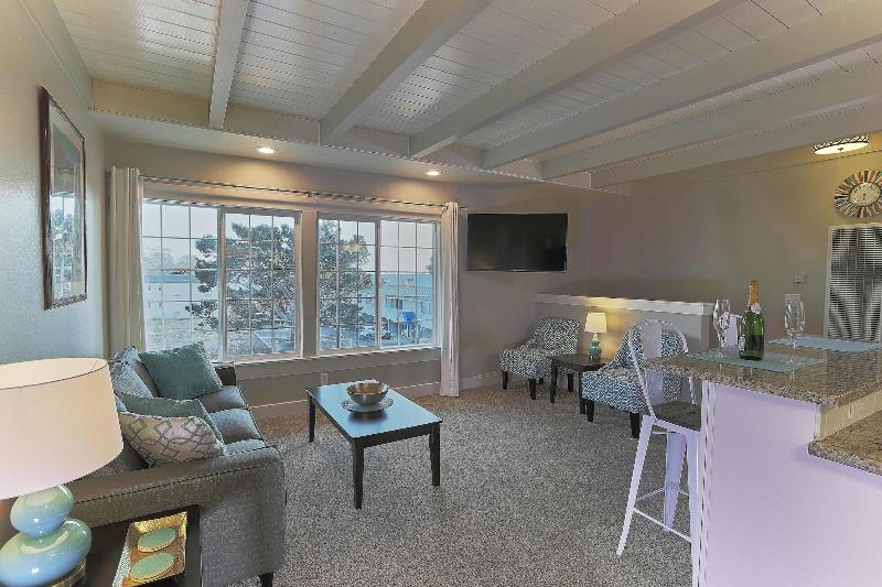 Pleasant Inn image