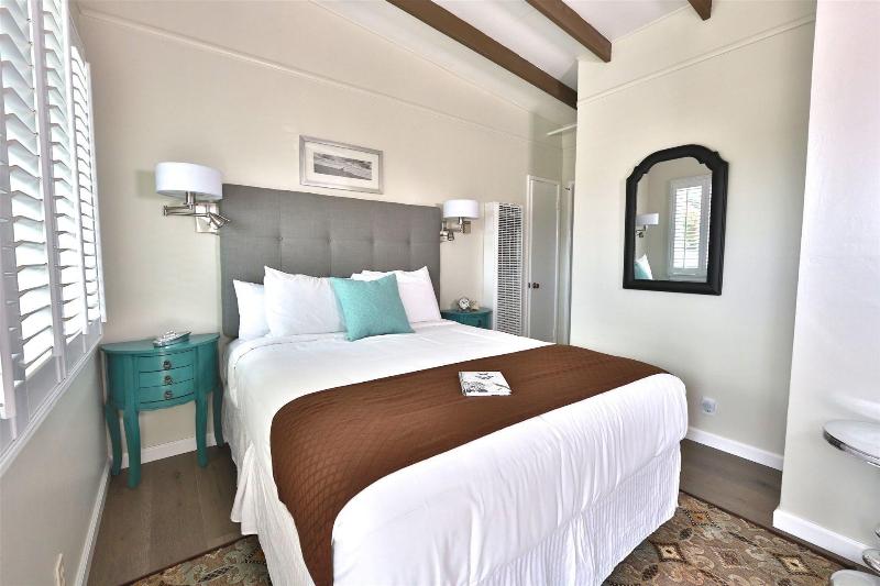 Pleasant Inn image