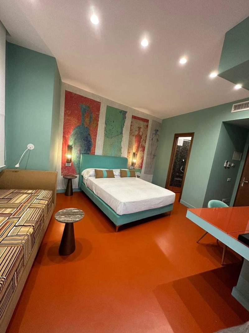 Sorrento Rooms image