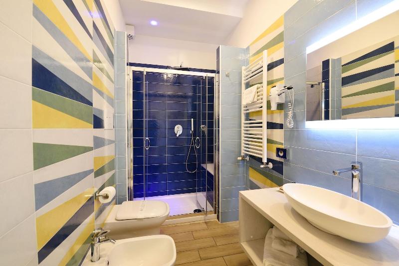 Sorrento Rooms image