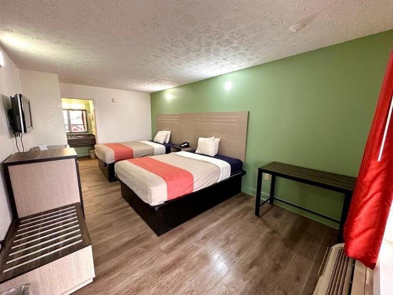 Park Inn by Radisson, Pigeon Forge South image