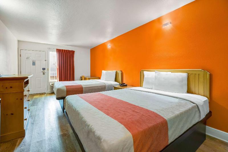 Park Inn by Radisson, Pigeon Forge South image