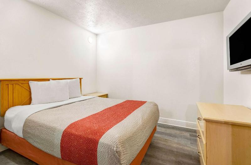 Park Inn by Radisson, Pigeon Forge South image