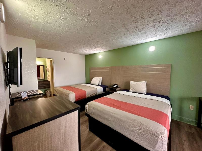 Park Inn by Radisson, Pigeon Forge South image