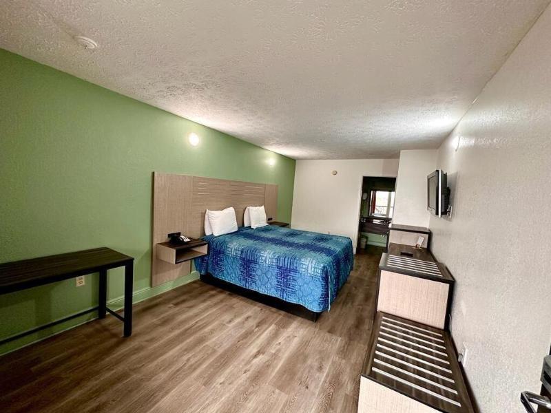 Park Inn by Radisson, Pigeon Forge South image