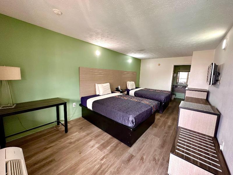 Park Inn by Radisson, Pigeon Forge South image