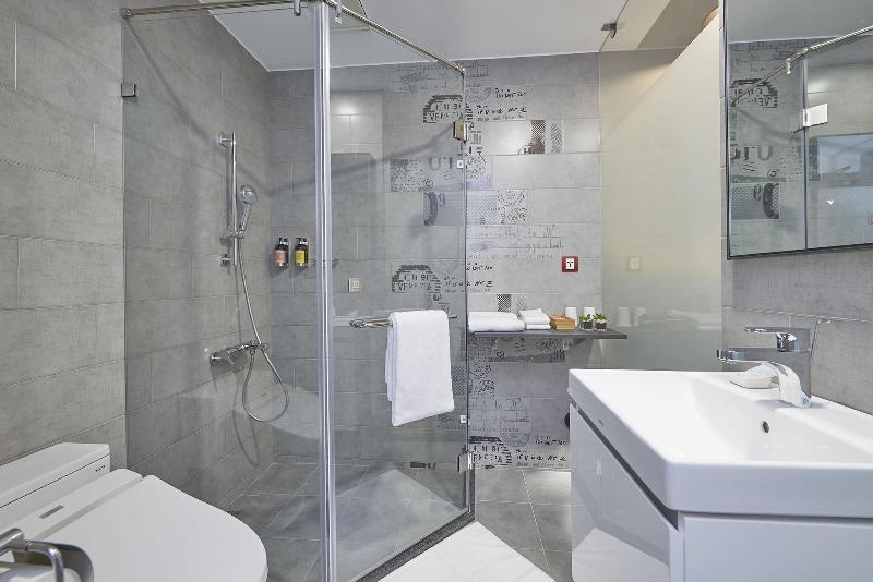 Hotel Z Feng Chia Taichung image