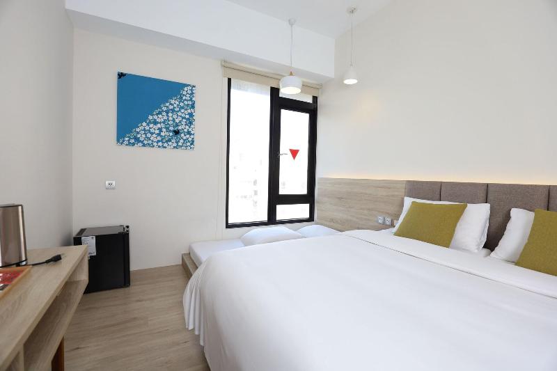 Hotel Z Feng Chia Taichung image