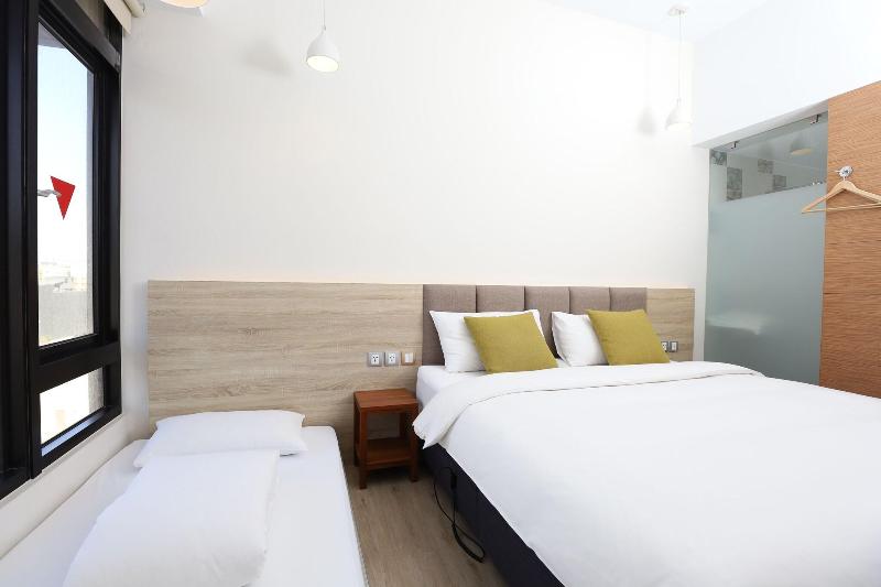Hotel Z Feng Chia Taichung image