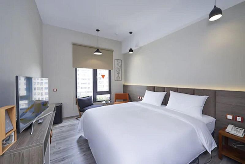 Hotel Z Feng Chia Taichung image