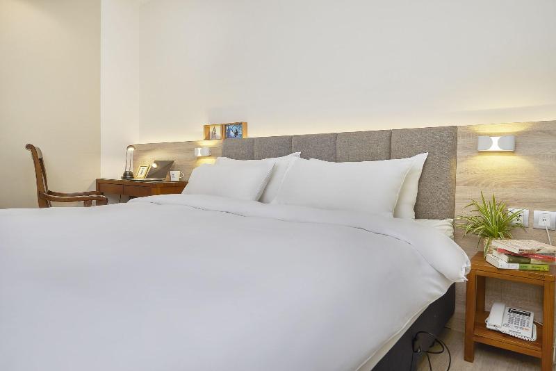 Hotel Z Feng Chia Taichung image