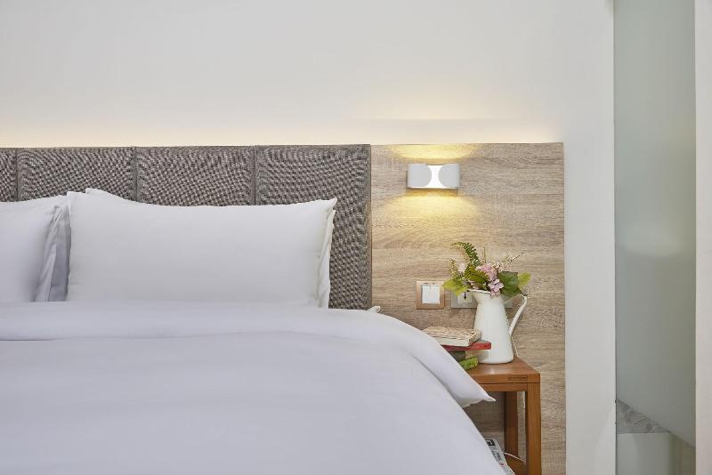 Hotel Z Feng Chia Taichung image
