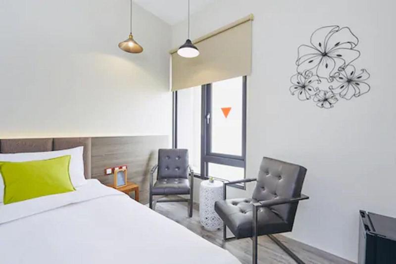 Hotel Z Feng Chia Taichung image