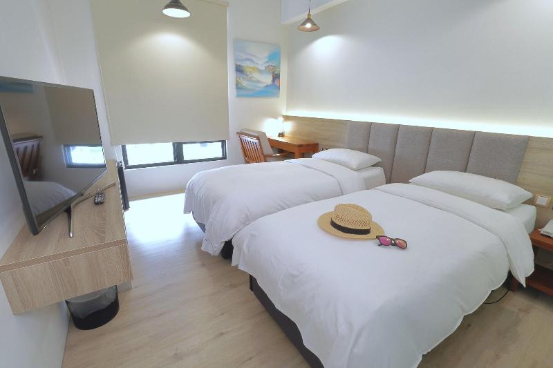 Hotel Z Feng Chia Taichung image
