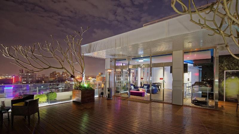 Hotel 7 Taichung image