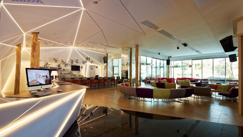 Hotel 7 Taichung image