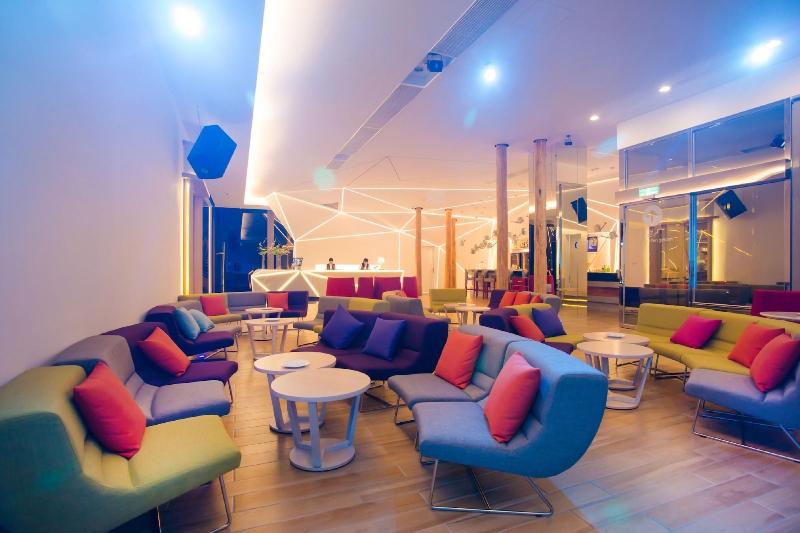 Hotel 7 Taichung image