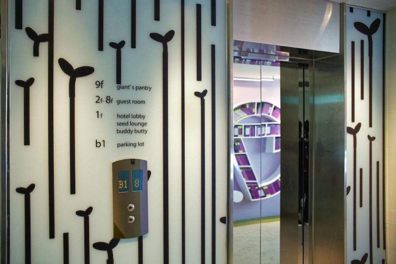 Hotel 7 Taichung image