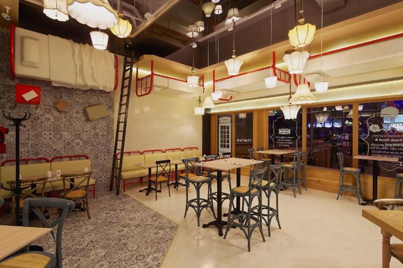 Hotel 7 Taichung image