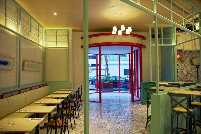 Hotel 7 Taichung image