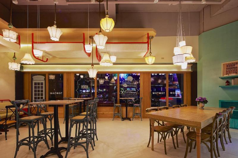 Hotel 7 Taichung image