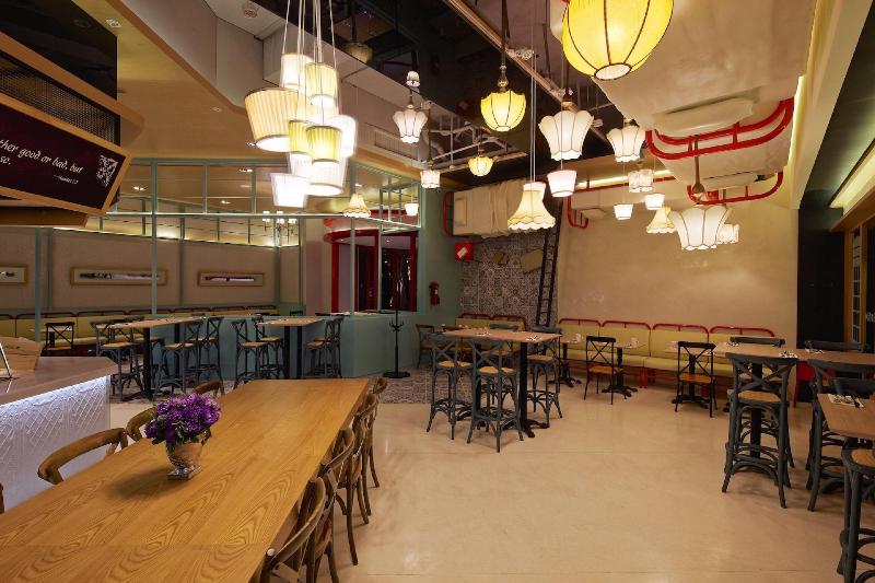 Hotel 7 Taichung image