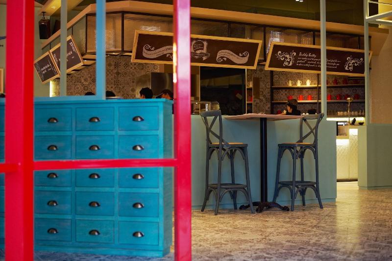 Hotel 7 Taichung image
