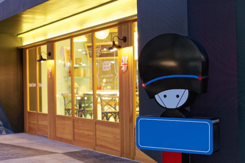 Hotel 7 Taichung image