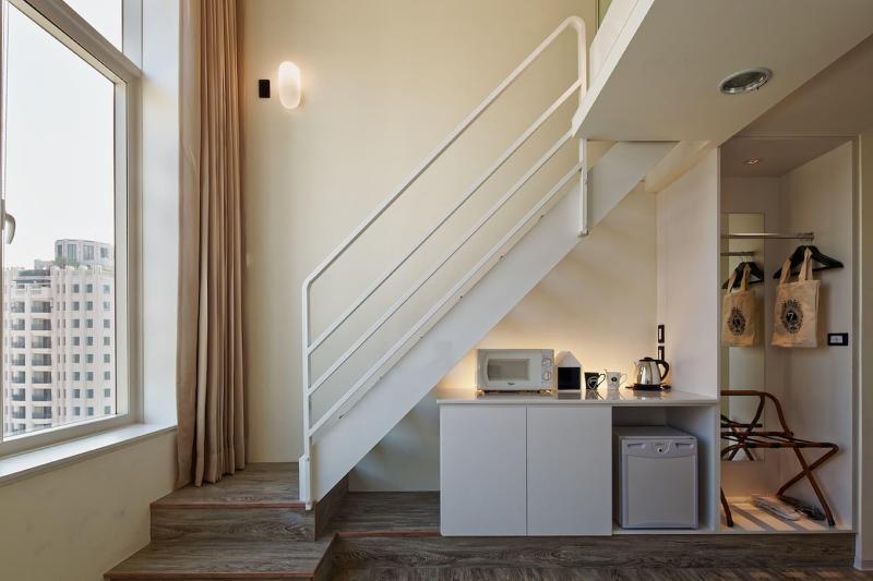 Hotel 7 Taichung image