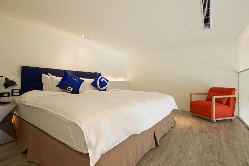 Hotel 7 Taichung image