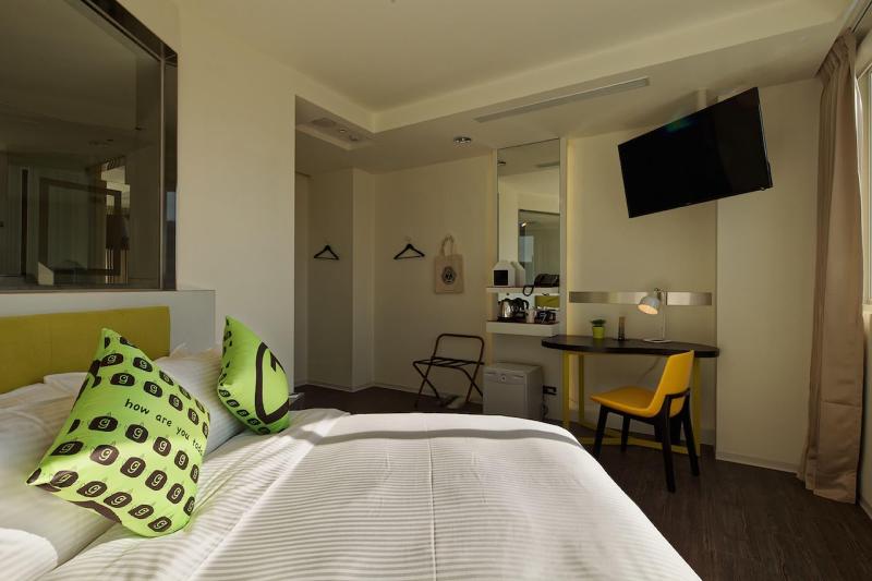 Hotel 7 Taichung image
