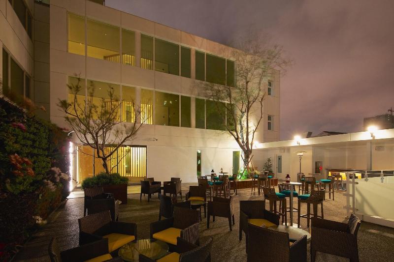 Hotel 7 Taichung image