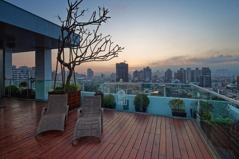 Hotel 7 Taichung image