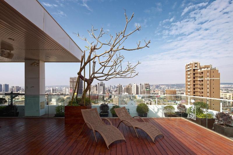 Hotel 7 Taichung image