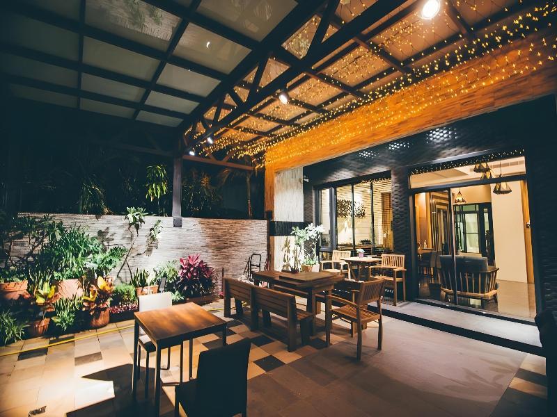 Mambo Boutique Hotel image