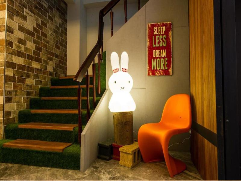 Lucky Apple Hotel image