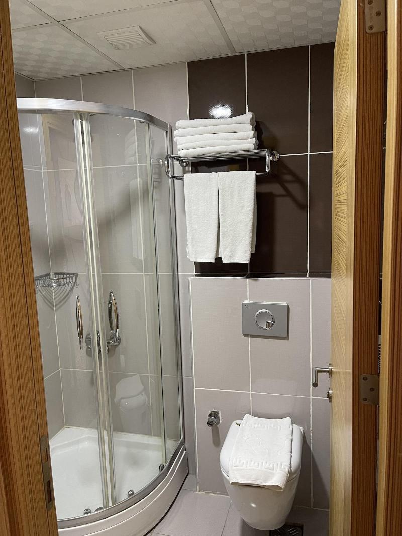 Demosan City Otel image