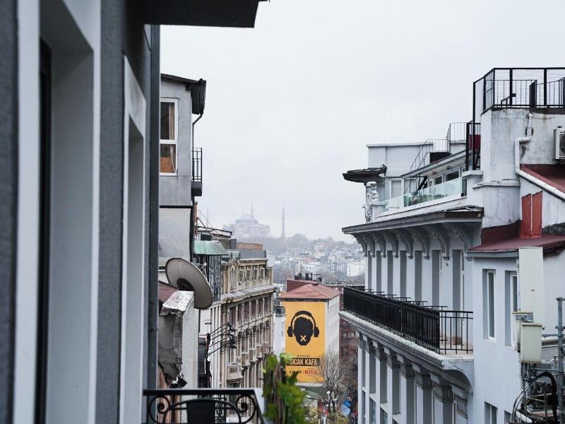 Royal Galata Hotel image