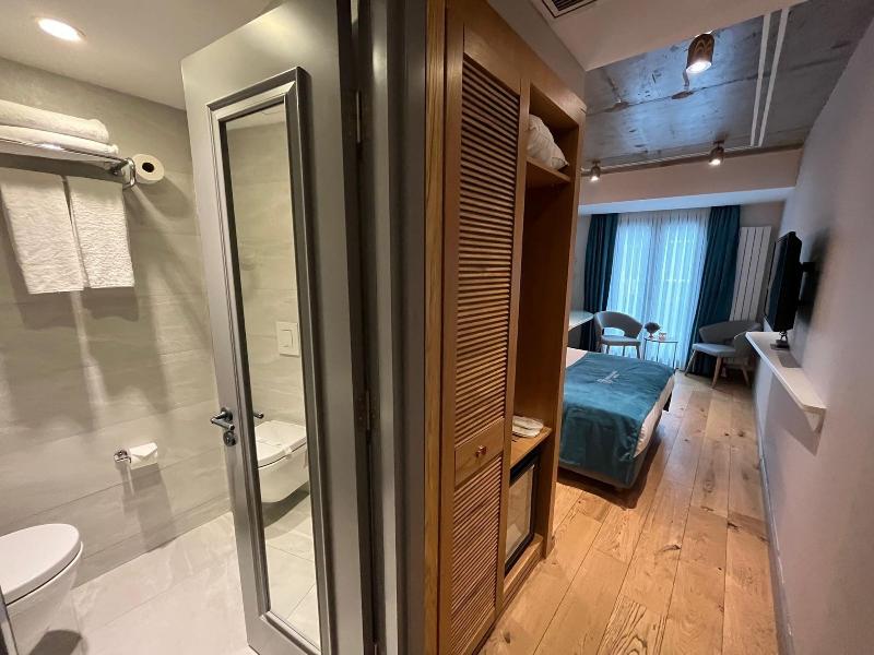 Royal Galata Hotel image