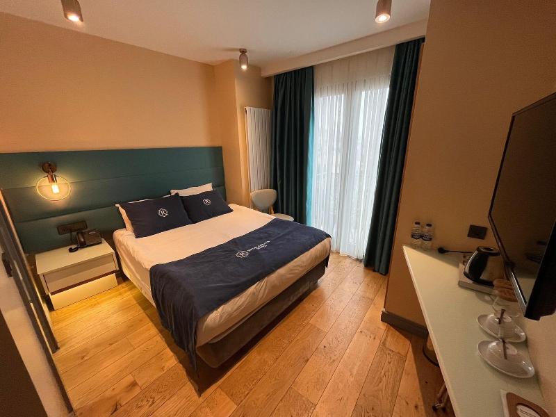 Royal Galata Hotel image